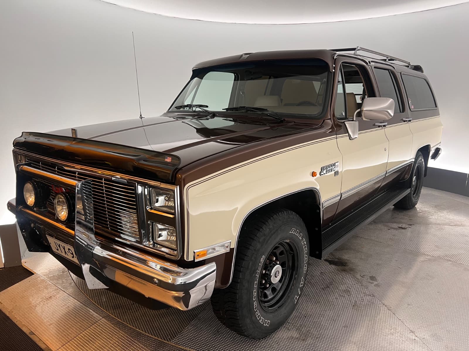 Chevrolet Suburban